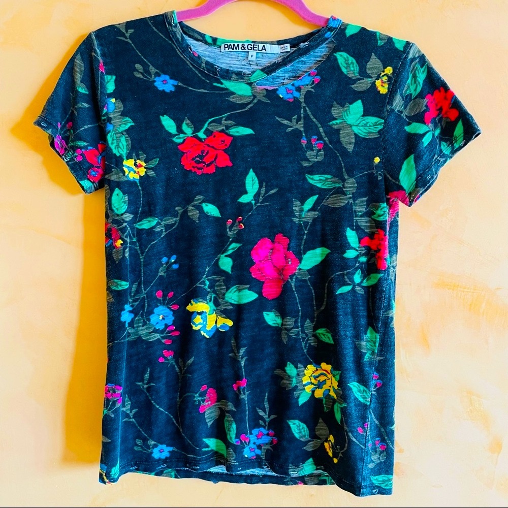 Pam and Gela Distressed Black Shortsleeved
Floral T shirt with bright flowers - Picture 3 of 8